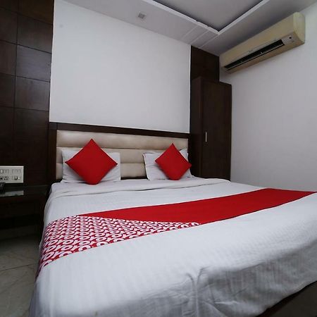Oyo 11150 Hotel Jmd Rooms New Delhi Buitenkant foto