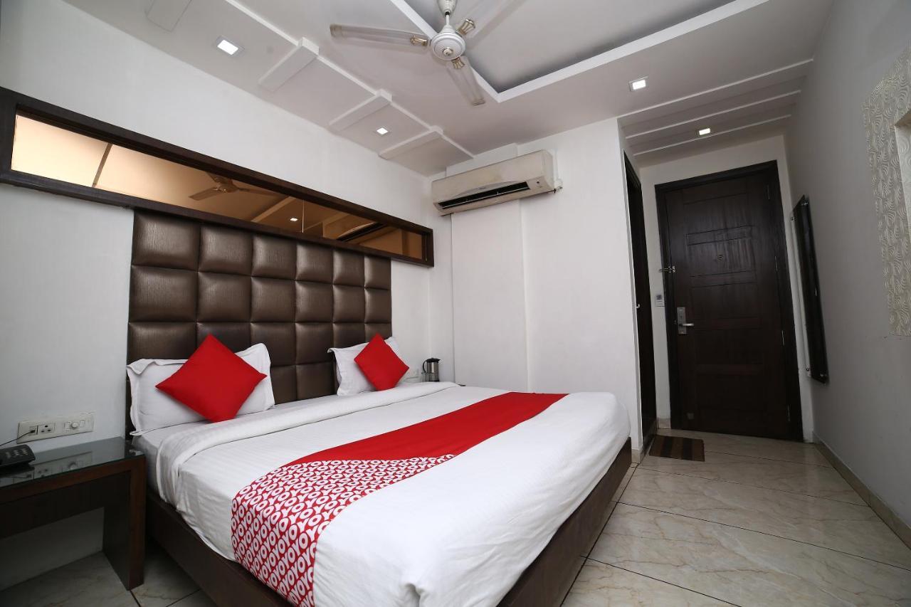 Oyo 11150 Hotel Jmd Rooms New Delhi Buitenkant foto