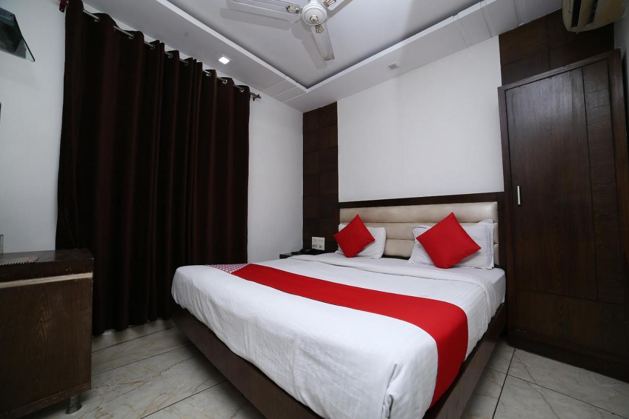 Oyo 11150 Hotel Jmd Rooms New Delhi Buitenkant foto