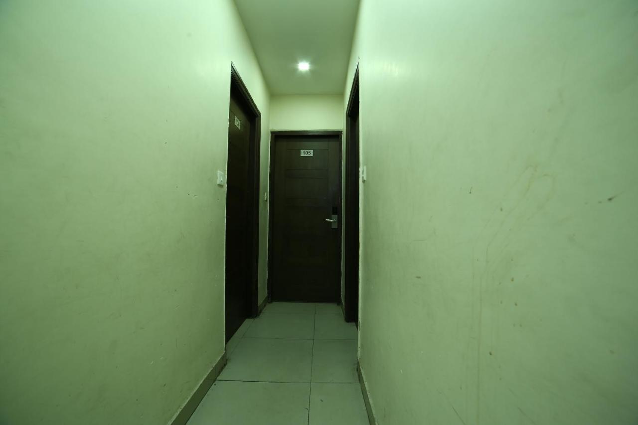 Oyo 11150 Hotel Jmd Rooms New Delhi Buitenkant foto