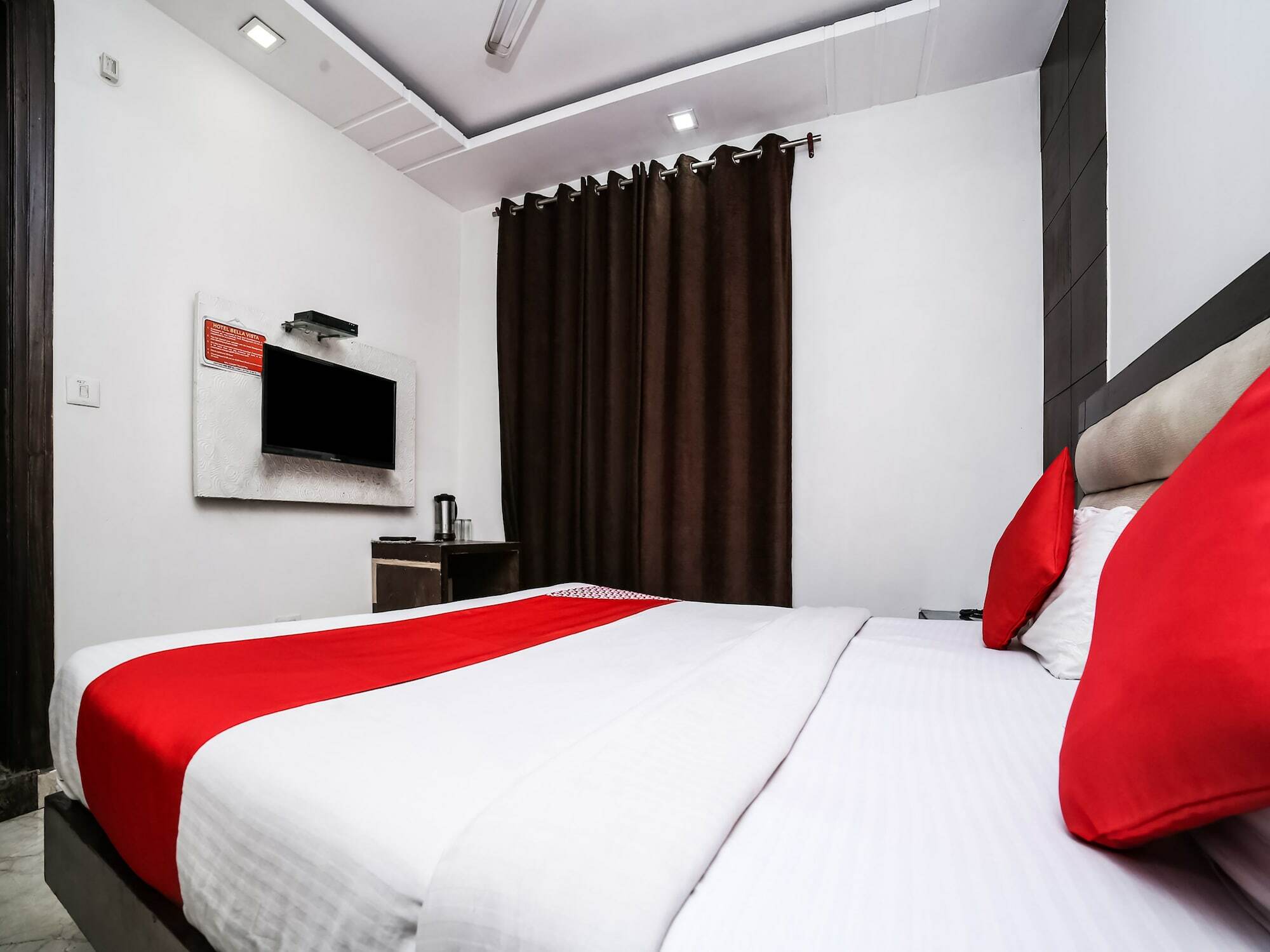 Oyo 11150 Hotel Jmd Rooms New Delhi Buitenkant foto
