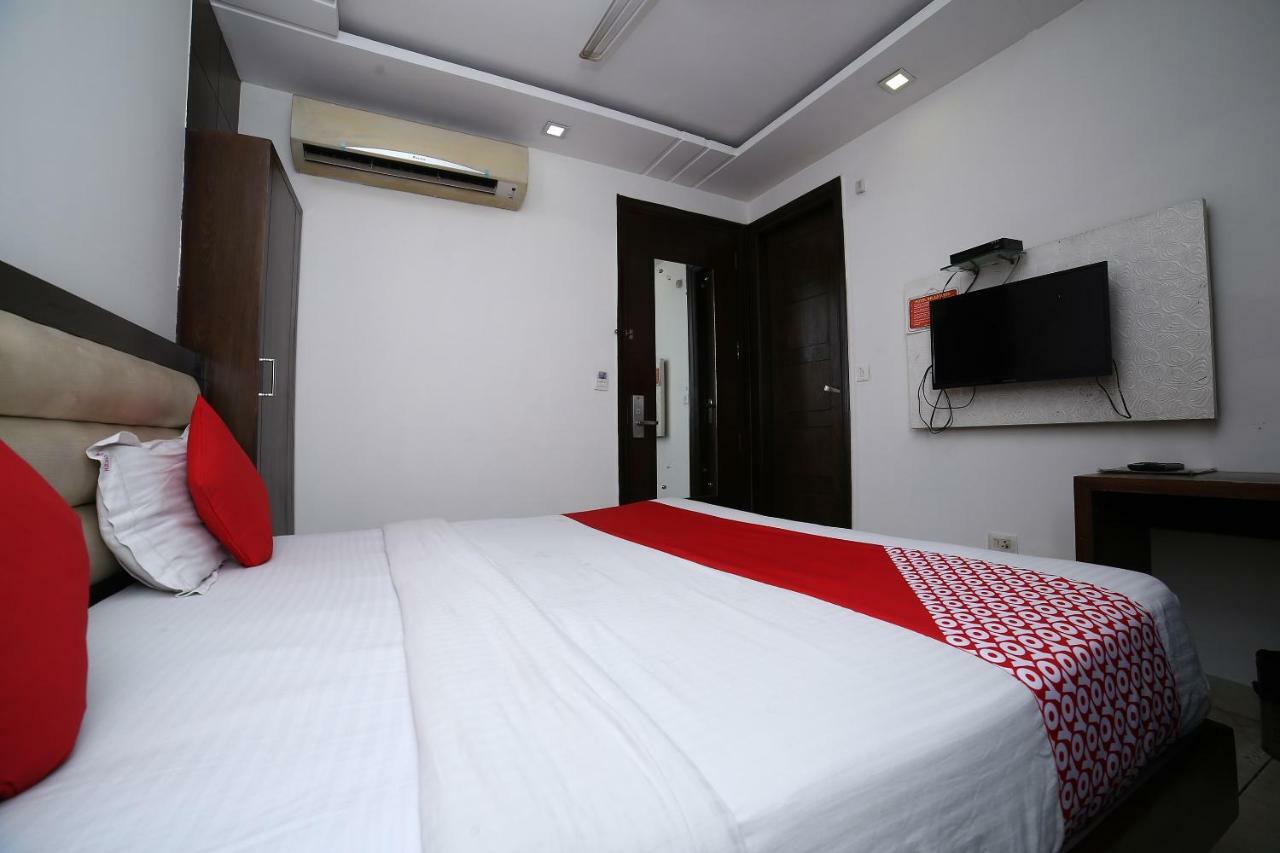 Oyo 11150 Hotel Jmd Rooms New Delhi Buitenkant foto