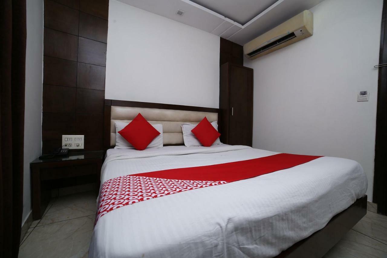 Oyo 11150 Hotel Jmd Rooms New Delhi Buitenkant foto
