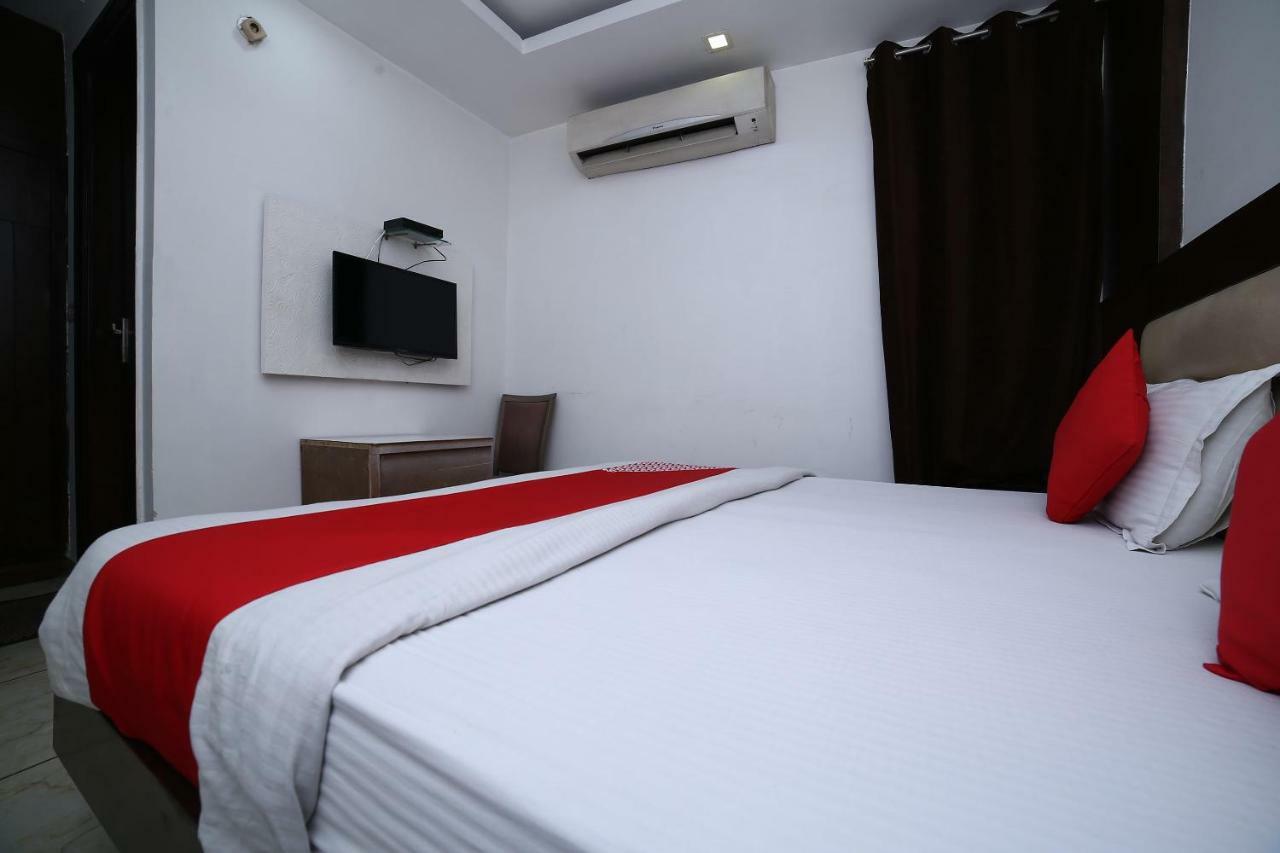 Oyo 11150 Hotel Jmd Rooms New Delhi Buitenkant foto